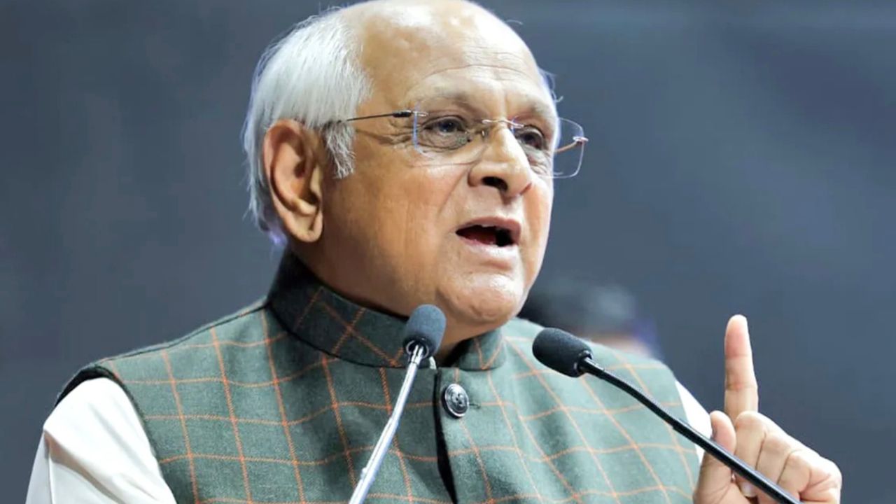 Gujarat Ministers Resign